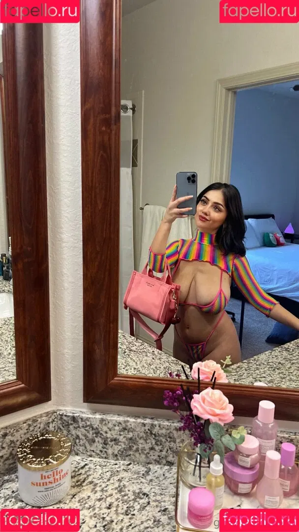 EvelynLuxe Onlyfans Photo Gallery 