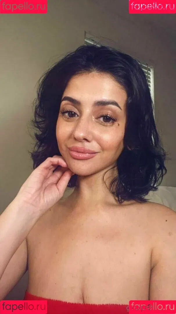 EvelynLuxe Onlyfans Photo Gallery 