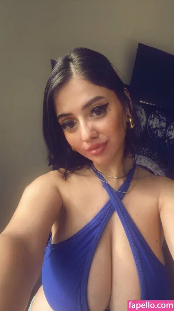 EvelynLuxe Onlyfans Photo Gallery 