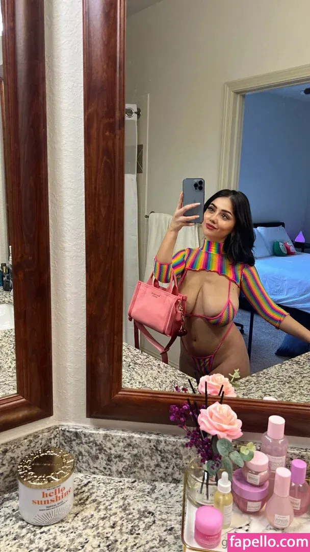 EvelynLuxe Onlyfans Photo Gallery 