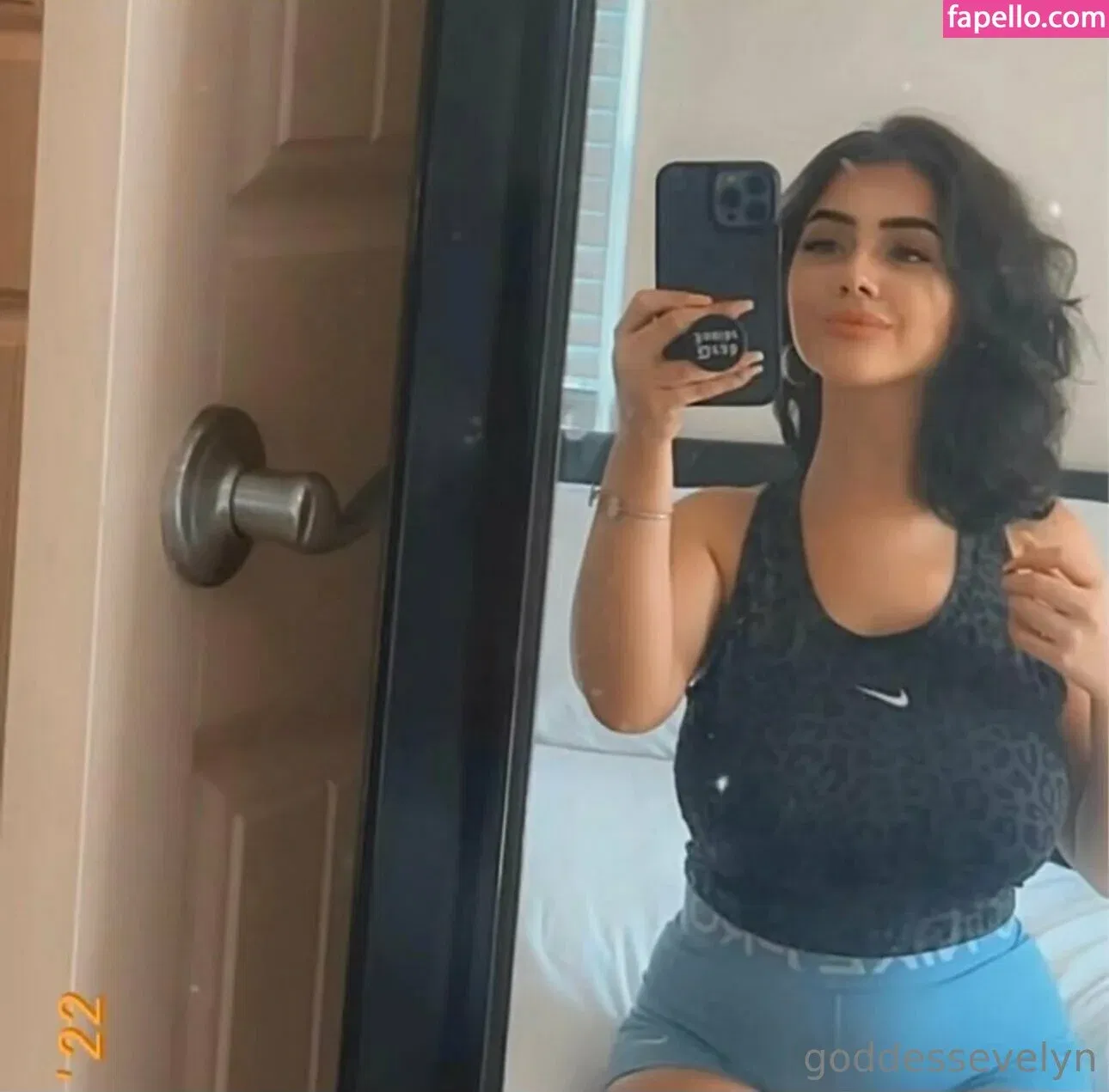 EvelynLuxe Onlyfans Photo Gallery 