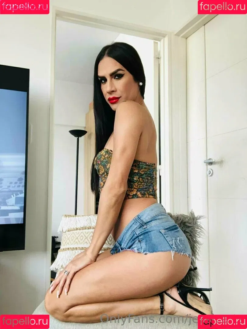jessica.ts Onlyfans Photo Gallery 