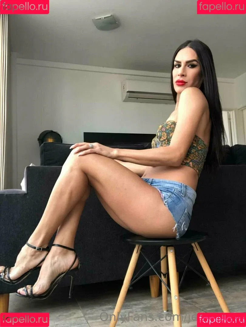 jessica.ts Onlyfans Photo Gallery 