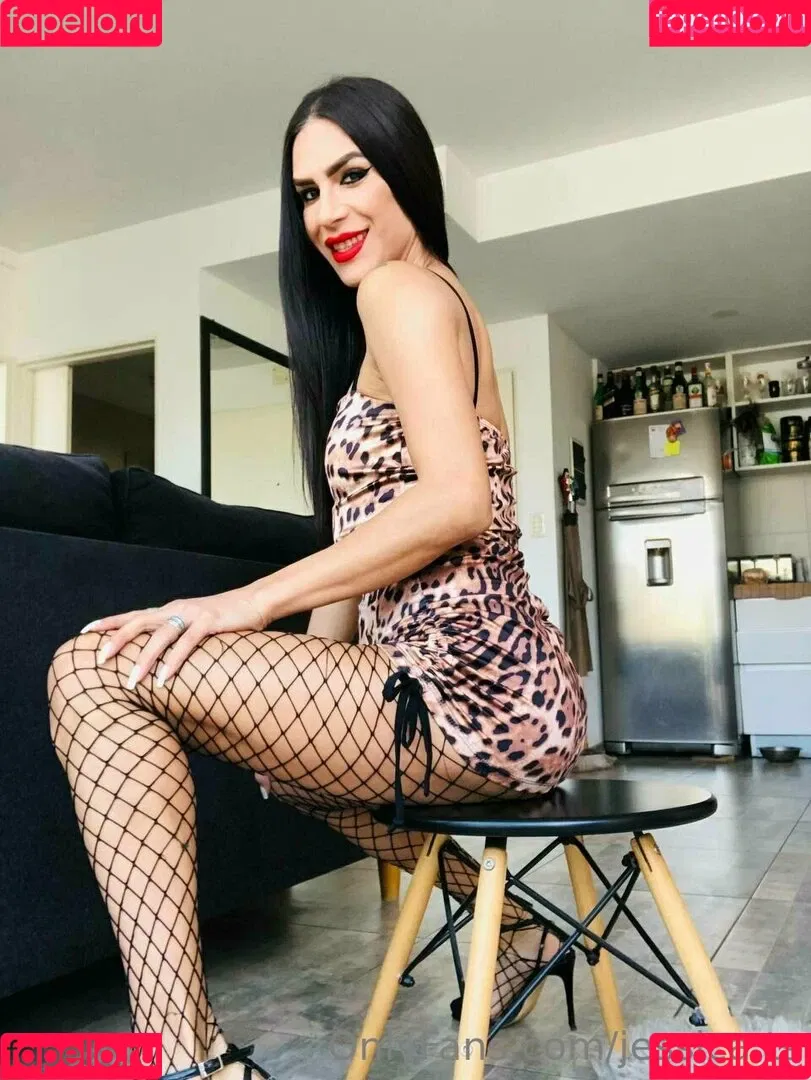 jessica.ts Onlyfans Photo Gallery 