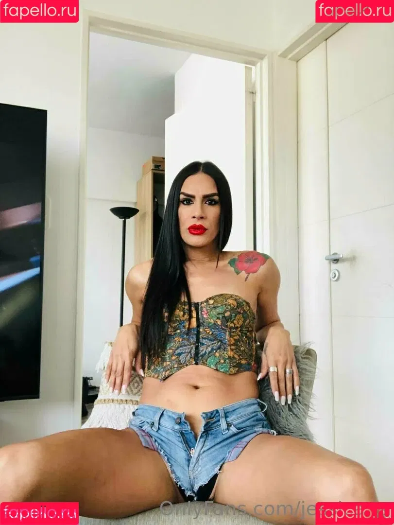 jessica.ts Onlyfans Photo Gallery 