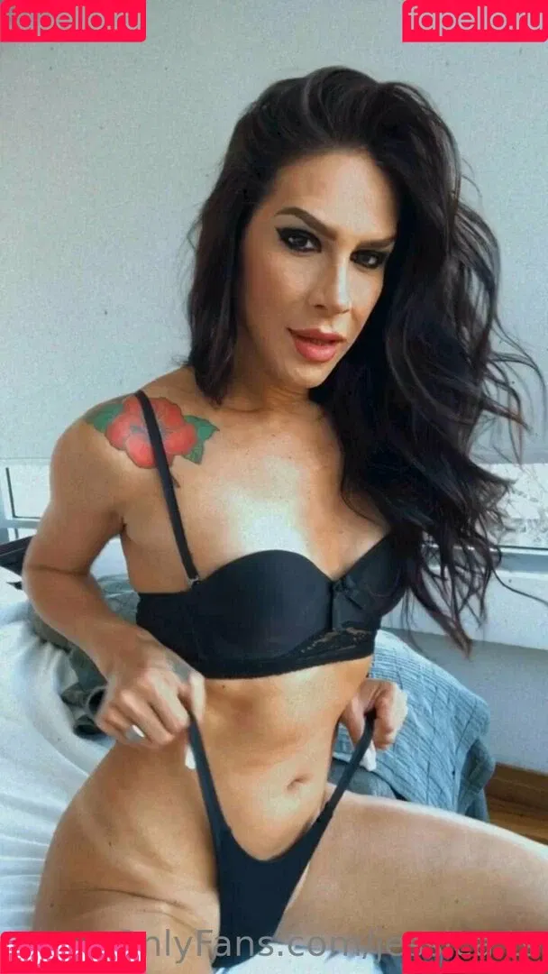 jessica.ts Onlyfans Photo Gallery 