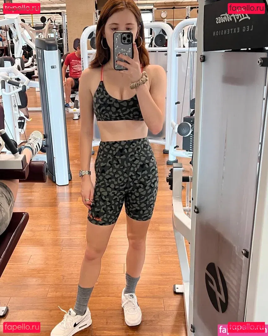 Violet Brinson Onlyfans Photo Gallery 