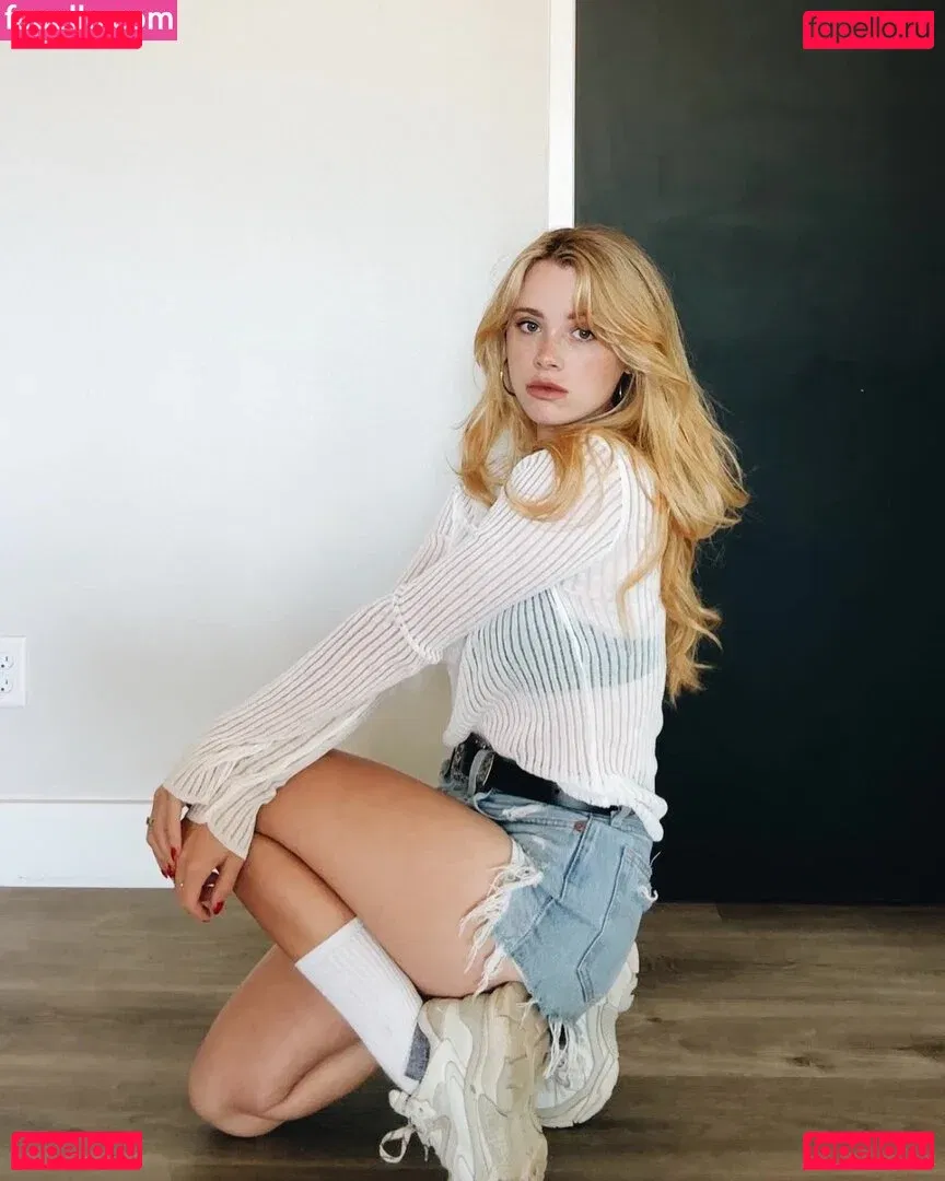 Violet Brinson Onlyfans Photo Gallery 