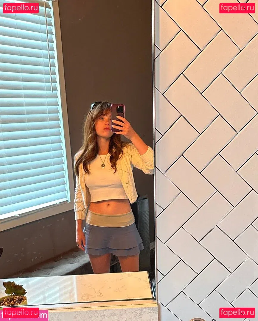 Violet Brinson Onlyfans Photo Gallery 