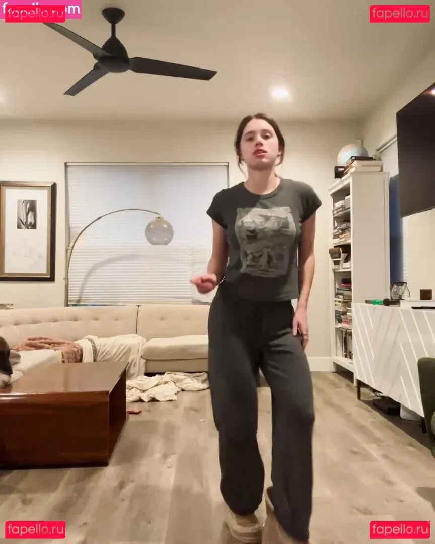 Violet Brinson Onlyfans Photo Gallery 