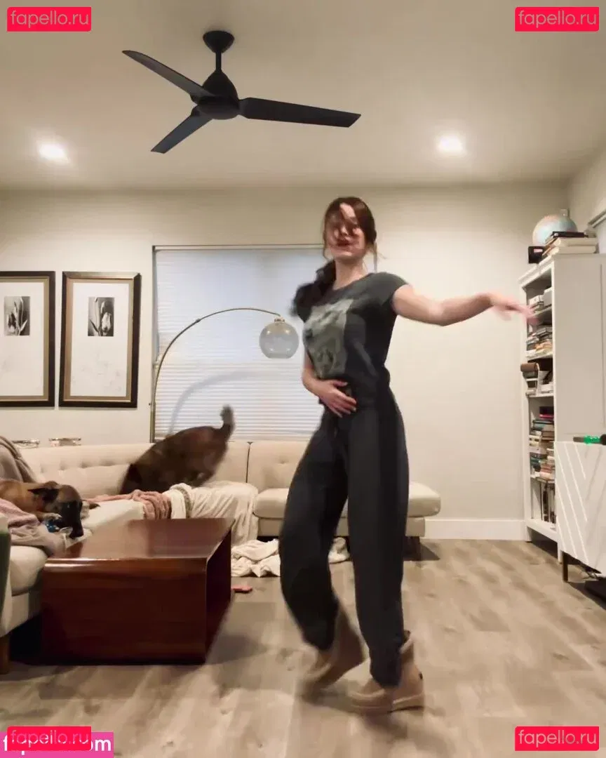 Violet Brinson Onlyfans Photo Gallery 