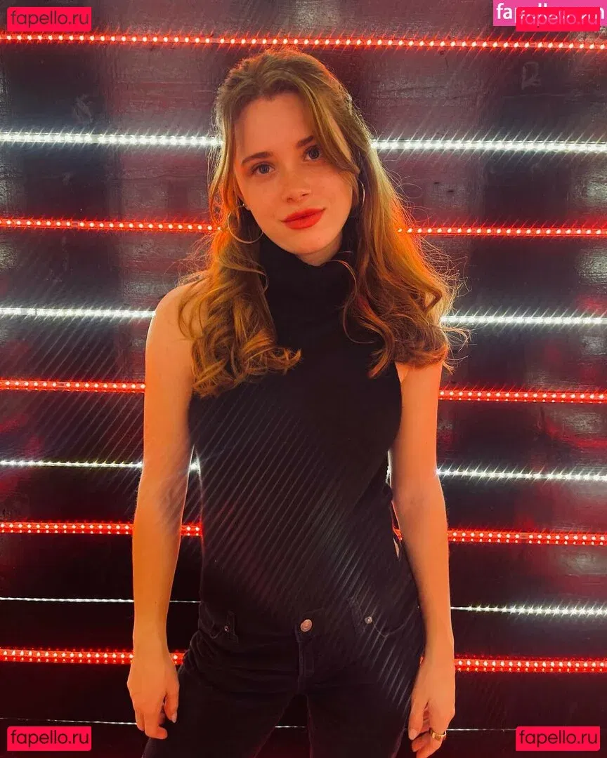 Violet Brinson Onlyfans Photo Gallery 