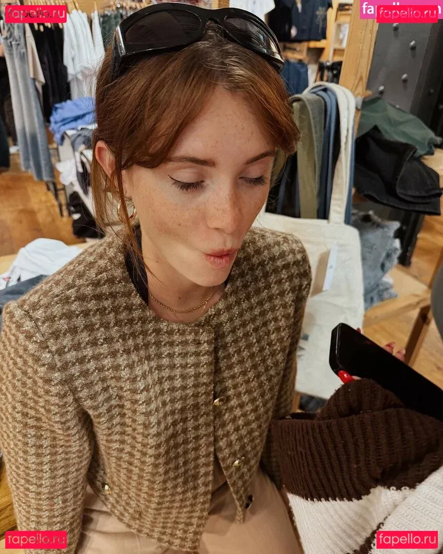 Violet Brinson Onlyfans Photo Gallery 