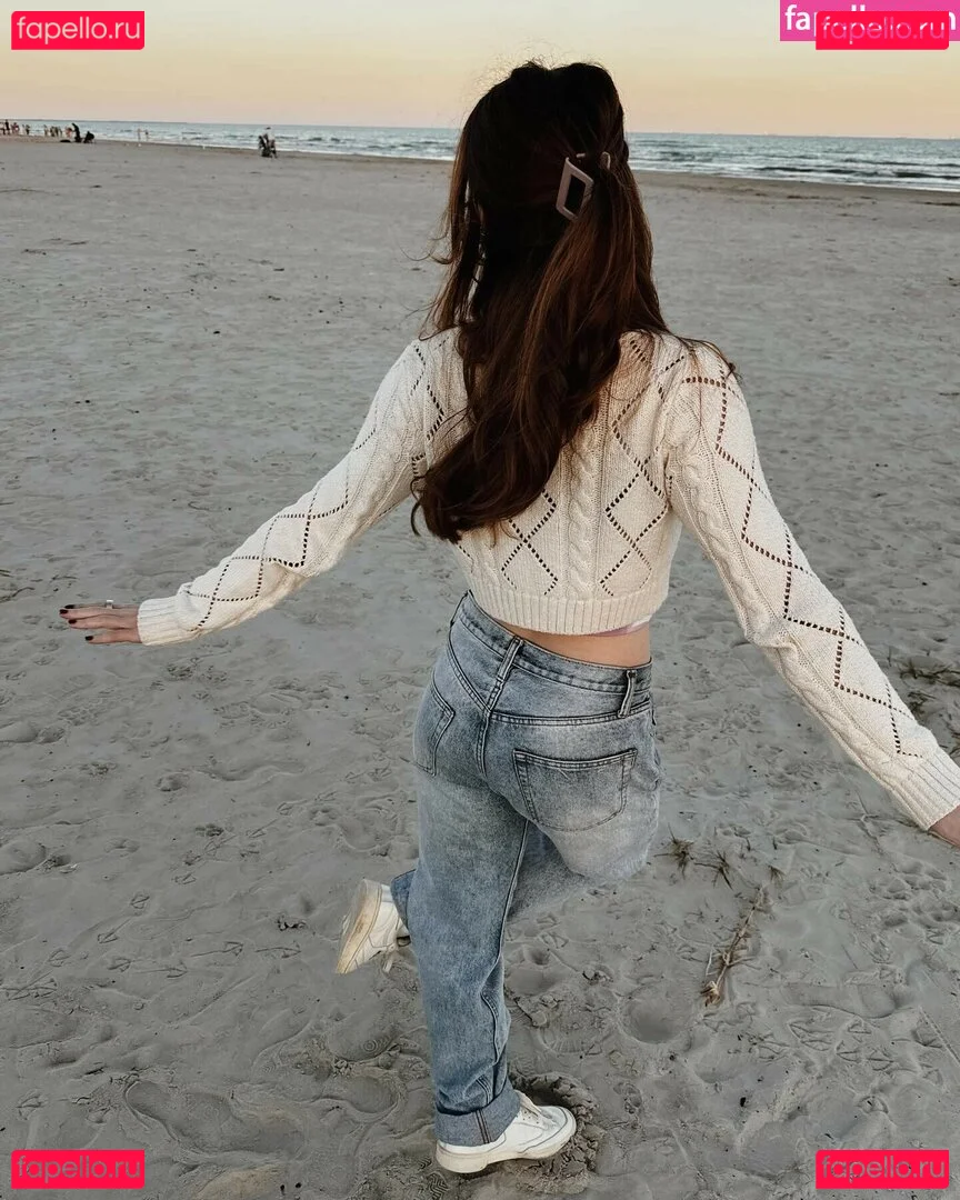 Violet Brinson Onlyfans Photo Gallery 