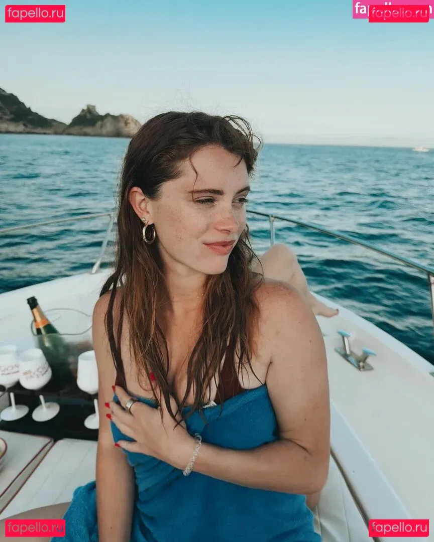 Violet Brinson Onlyfans Photo Gallery 