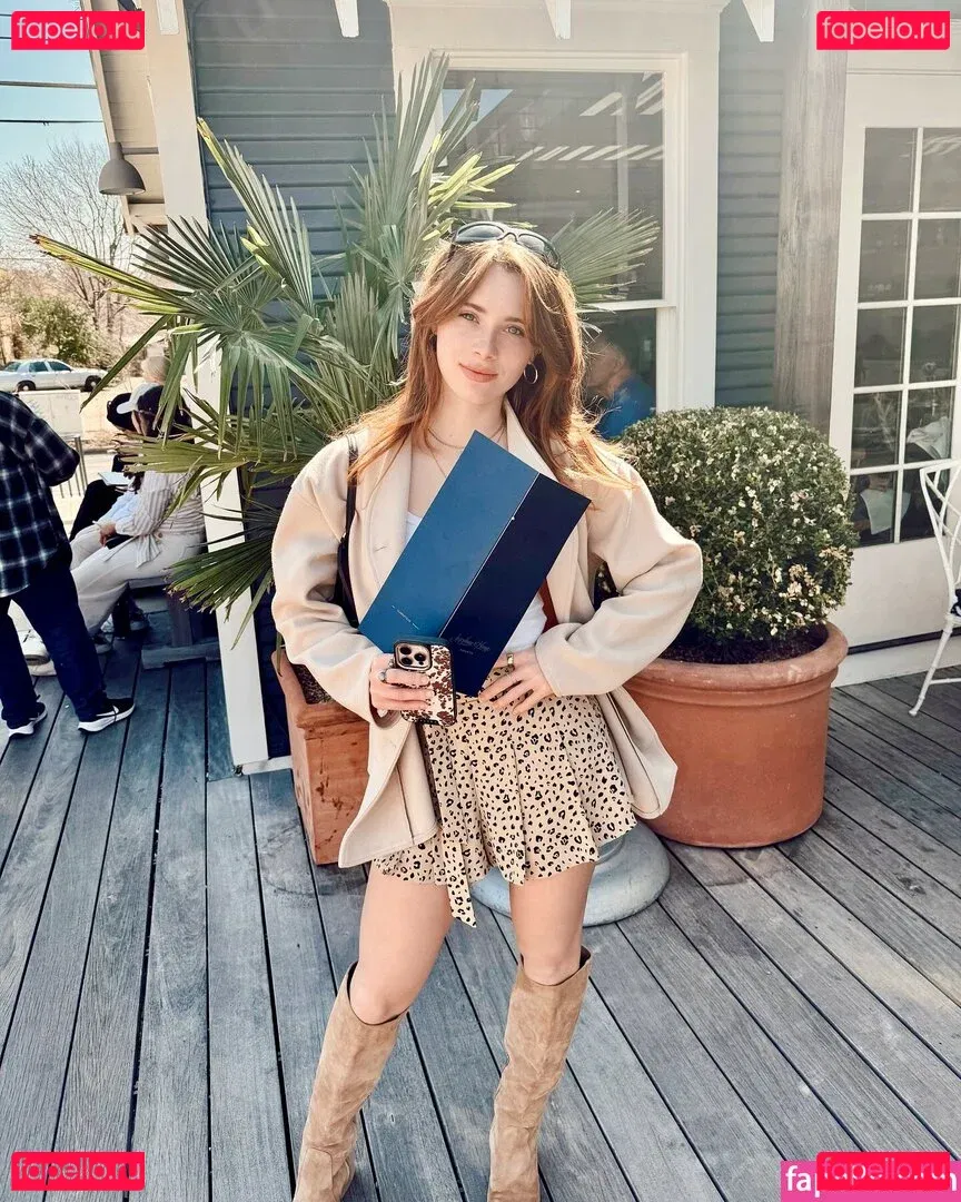 Violet Brinson Onlyfans Photo Gallery 