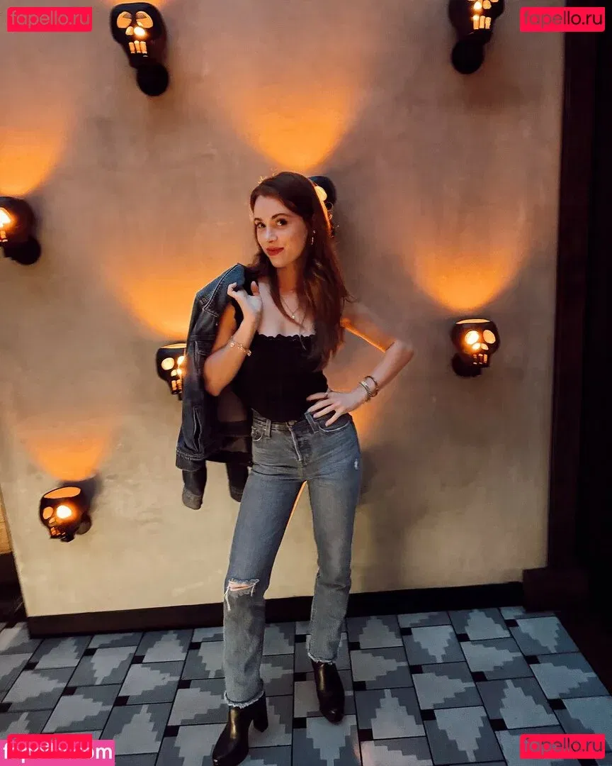 Violet Brinson Onlyfans Photo Gallery 