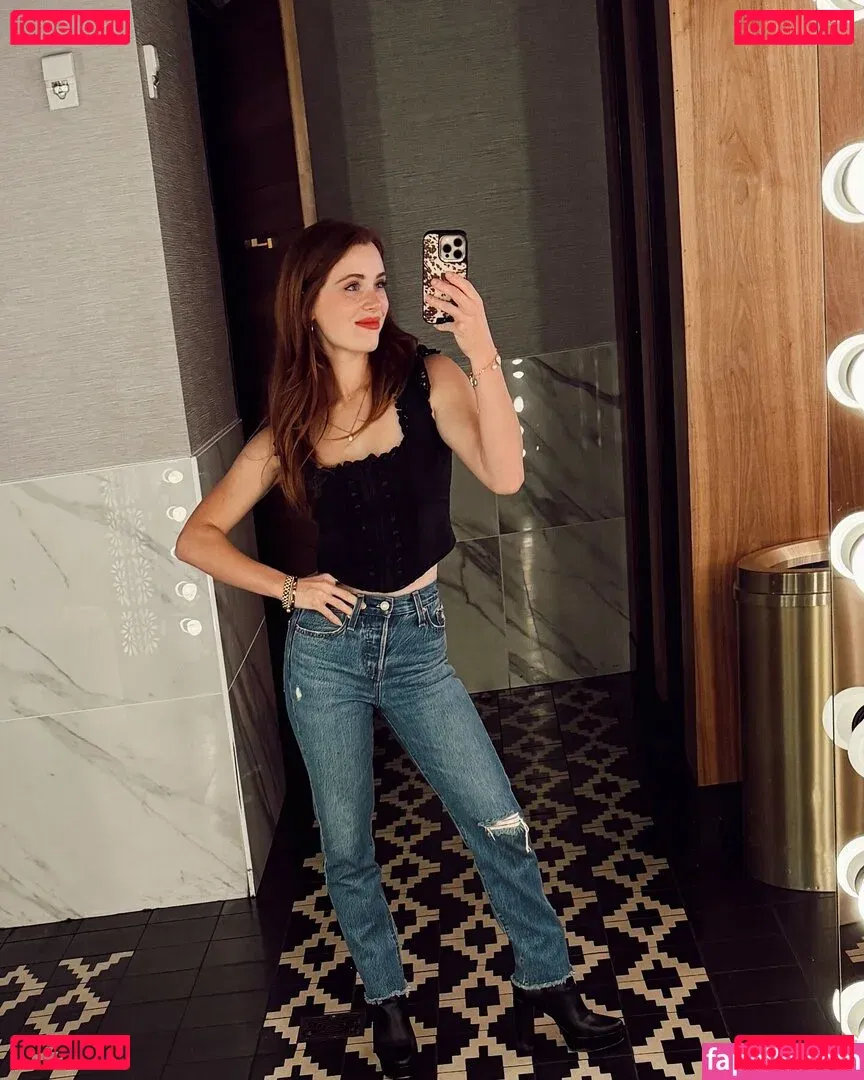 Violet Brinson Onlyfans Photo Gallery 