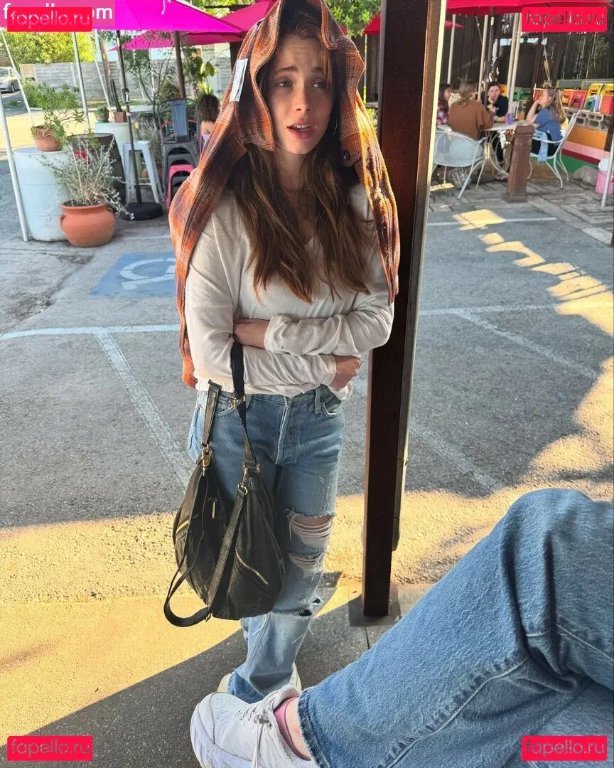 Violet Brinson Onlyfans Photo Gallery 