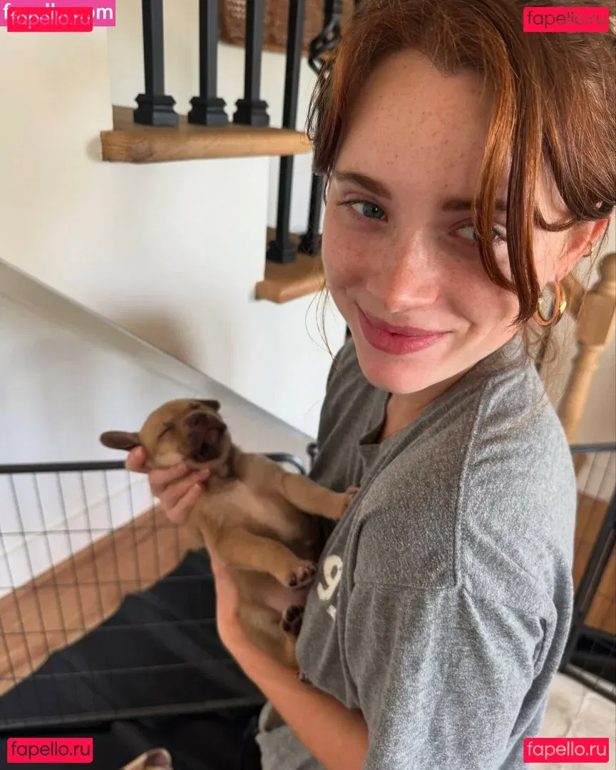 Violet Brinson Onlyfans Photo Gallery 