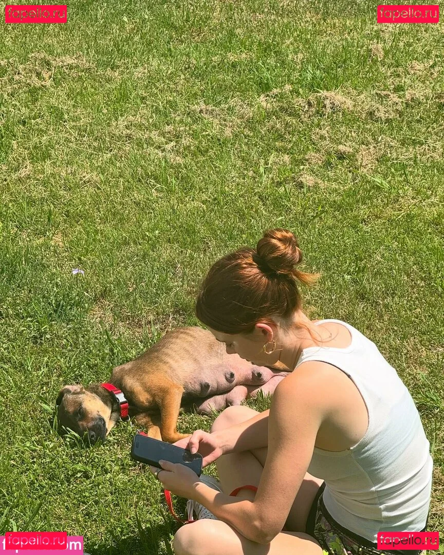 Violet Brinson Onlyfans Photo Gallery 