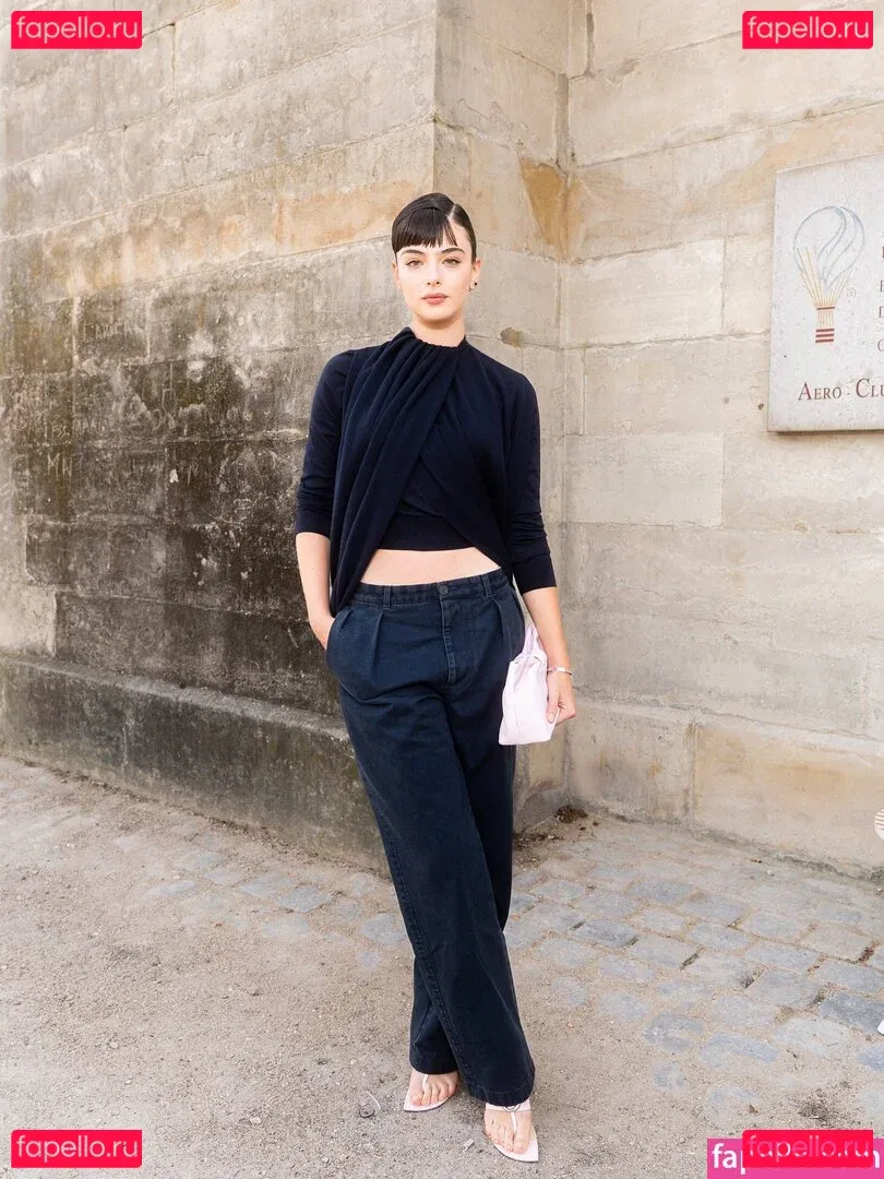 Deva Cassel Onlyfans Photo Gallery 