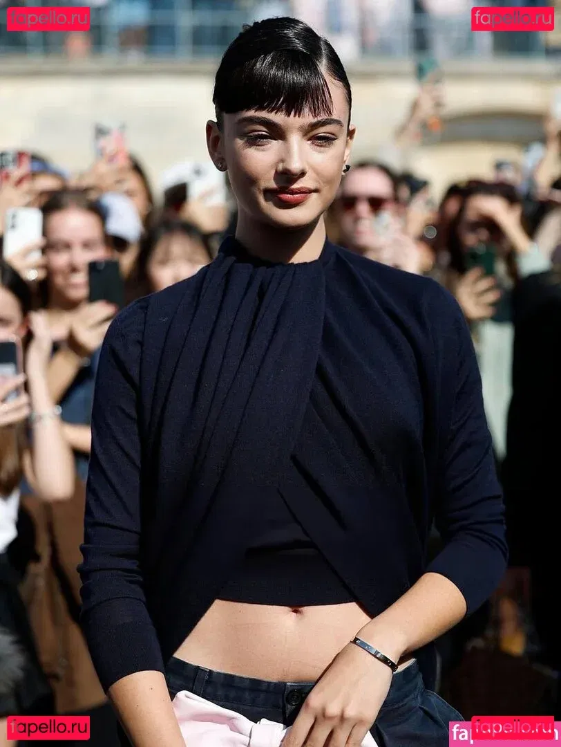 Deva Cassel Onlyfans Photo Gallery 