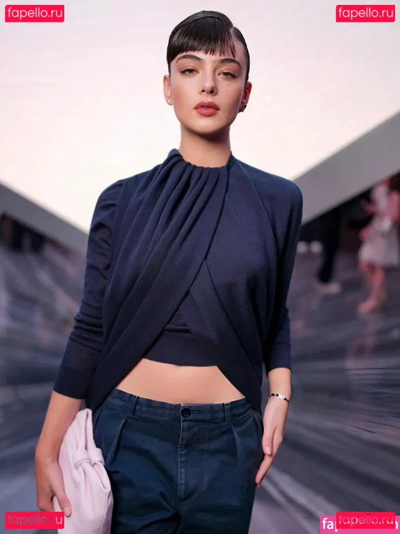 Deva Cassel Onlyfans Photo Gallery 