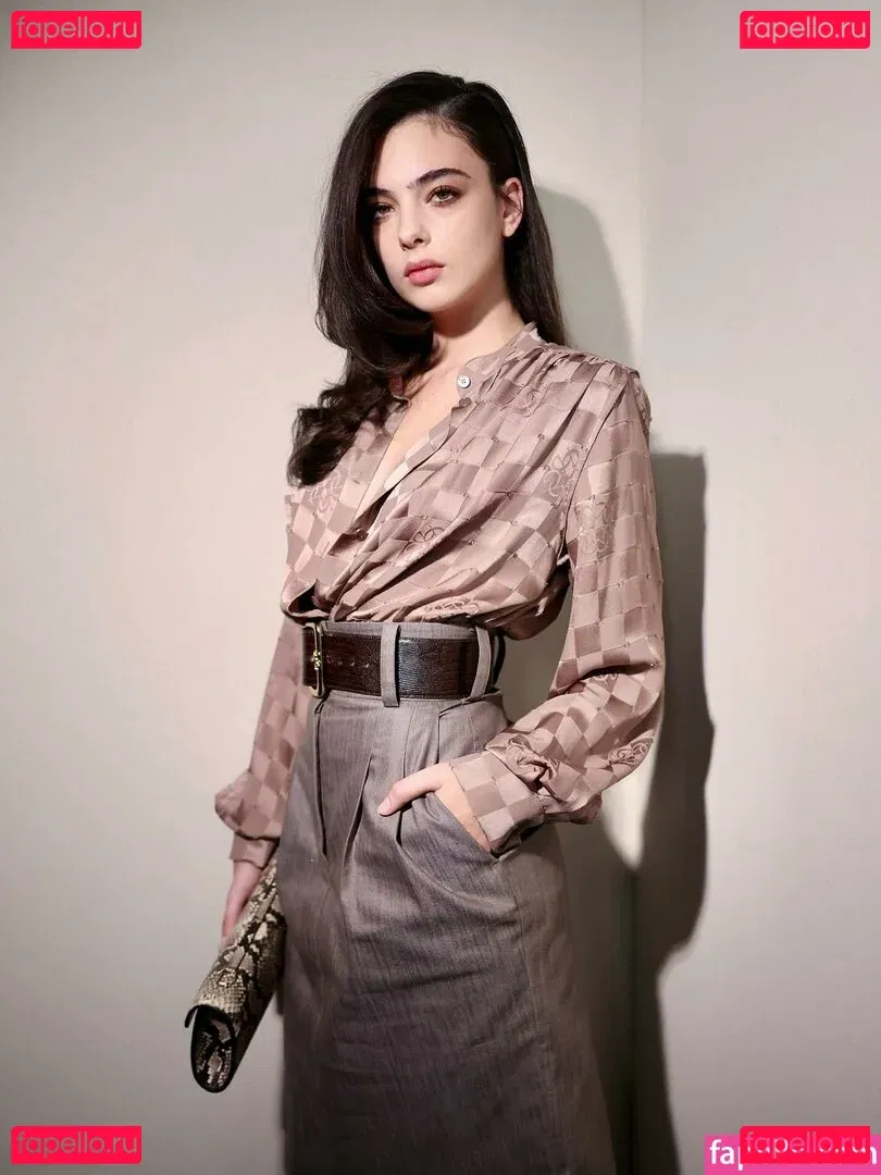 Deva Cassel Onlyfans Photo Gallery 