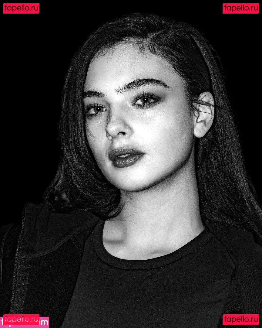 Deva Cassel Onlyfans Photo Gallery 