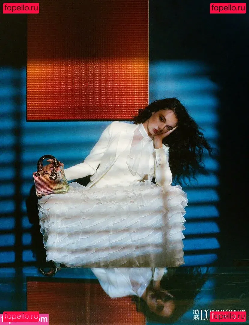 Deva Cassel Onlyfans Photo Gallery 