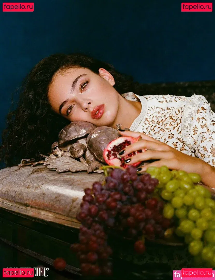 Deva Cassel Onlyfans Photo Gallery 