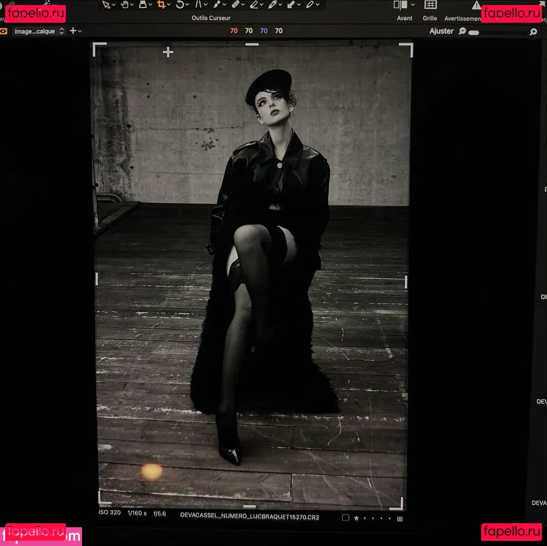 Deva Cassel Onlyfans Photo Gallery 