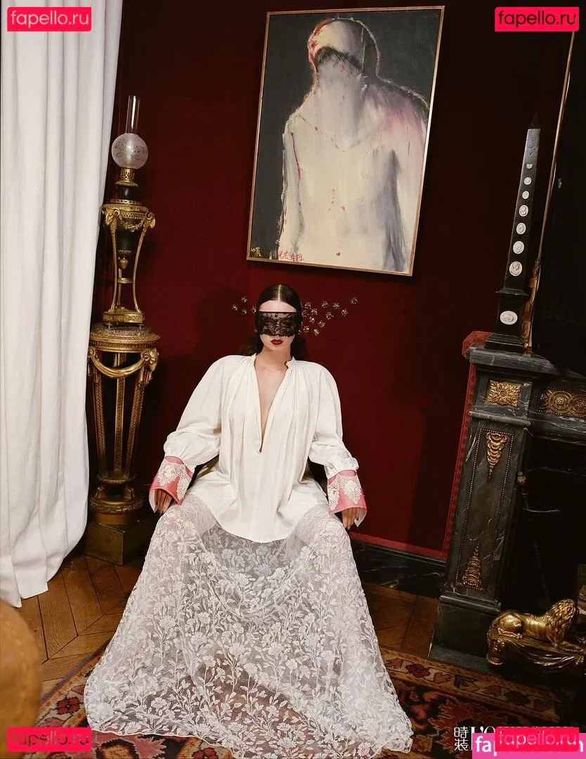 Deva Cassel Onlyfans Photo Gallery 