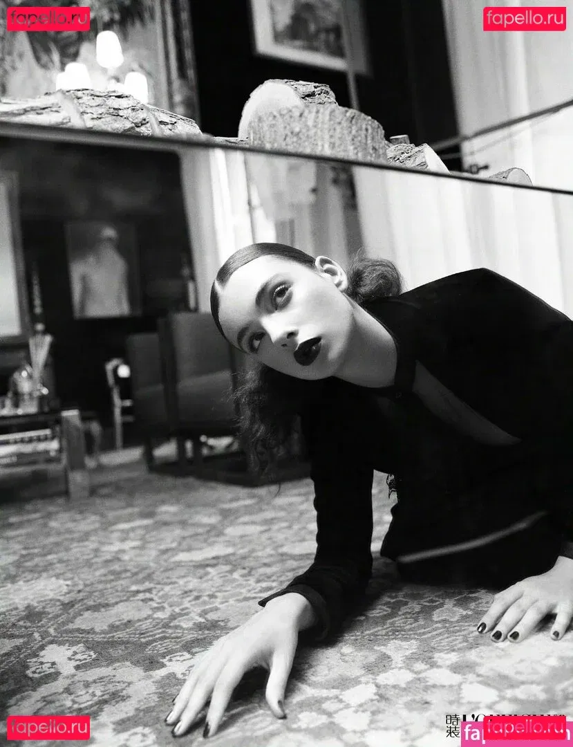 Deva Cassel Onlyfans Photo Gallery 