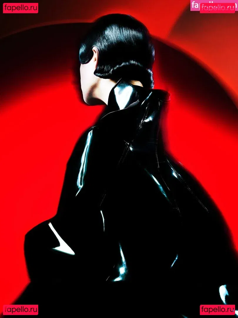 Deva Cassel Onlyfans Photo Gallery 