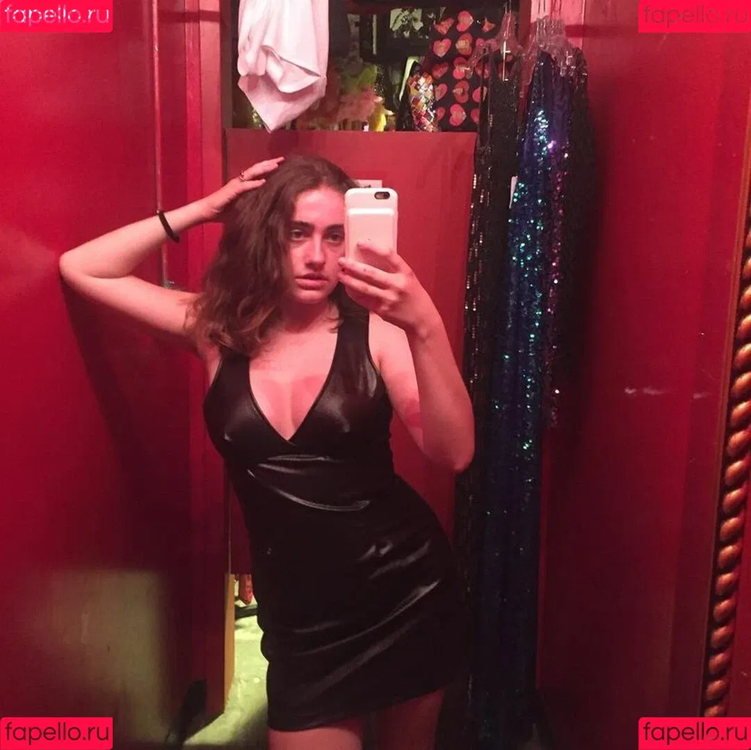 Rachel Sennott Onlyfans Photo Gallery 