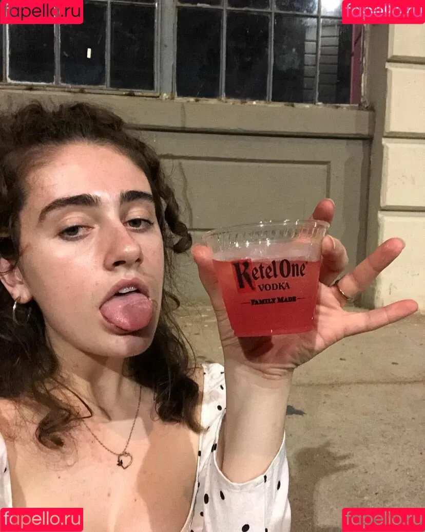 Rachel Sennott Onlyfans Photo Gallery 