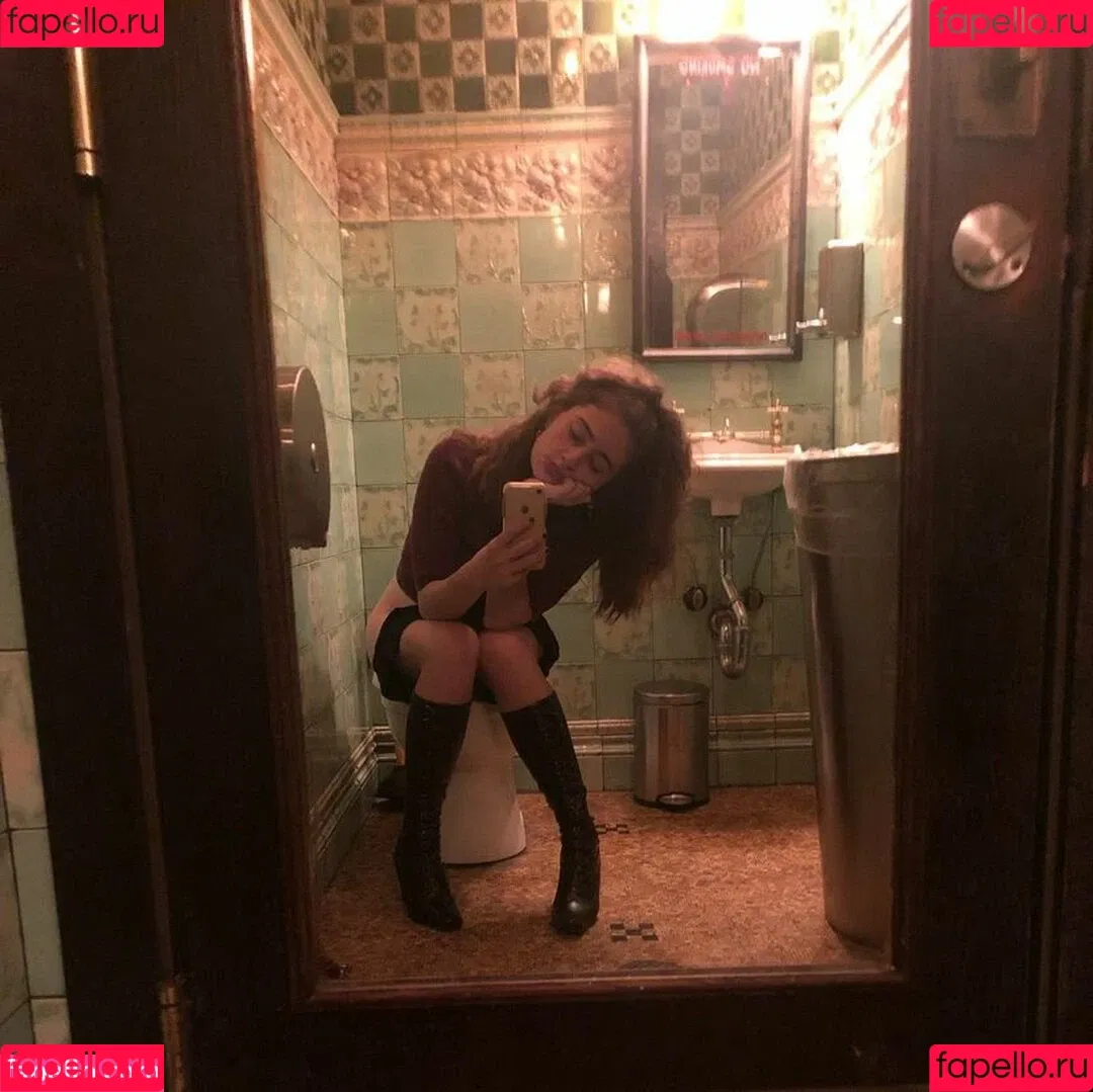 Rachel Sennott Onlyfans Photo Gallery 