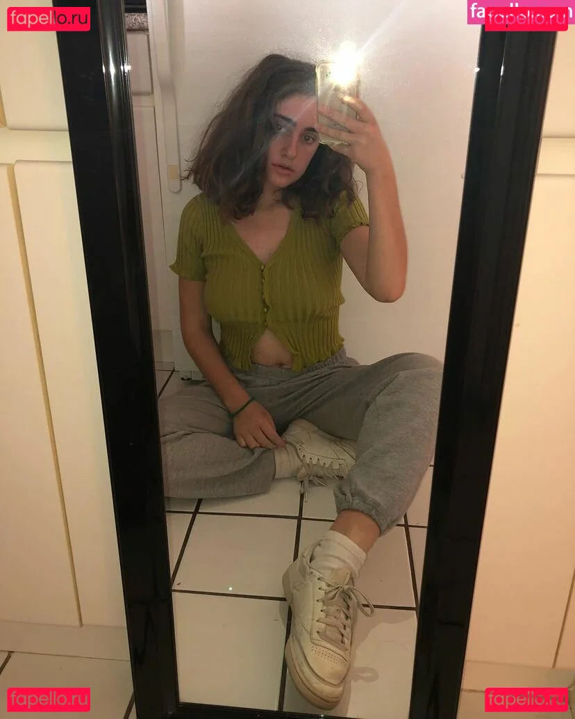 Rachel Sennott Onlyfans Photo Gallery 