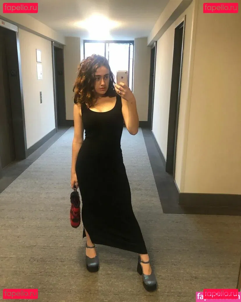 Rachel Sennott Onlyfans Photo Gallery 