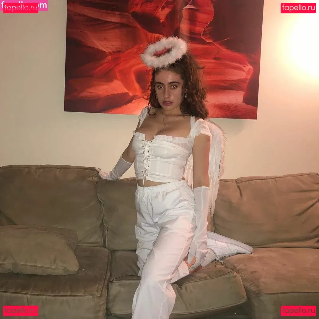 Rachel Sennott Onlyfans Photo Gallery 