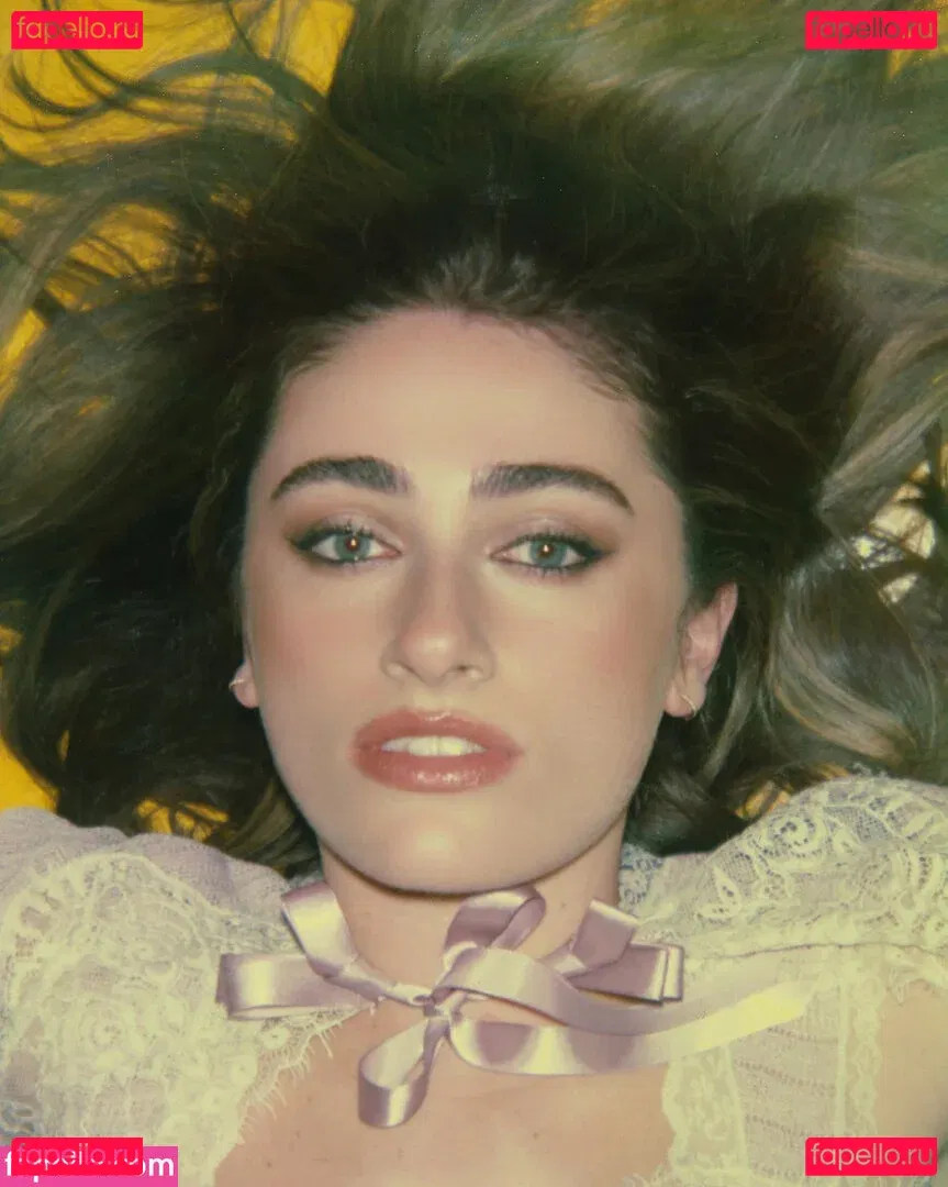 Rachel Sennott Onlyfans Photo Gallery 