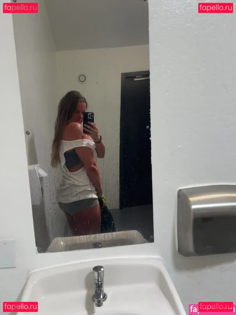 iambigduch Onlyfans Photo Gallery 