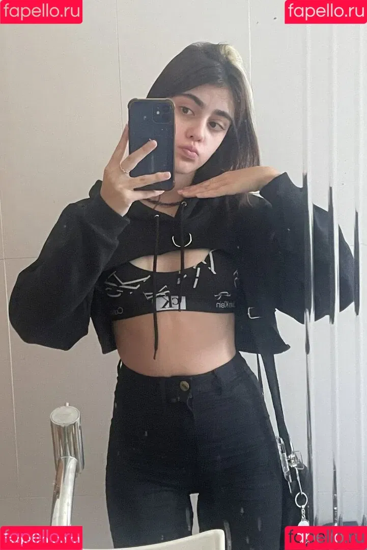 Isabella Angelina Onlyfans Photo Gallery 