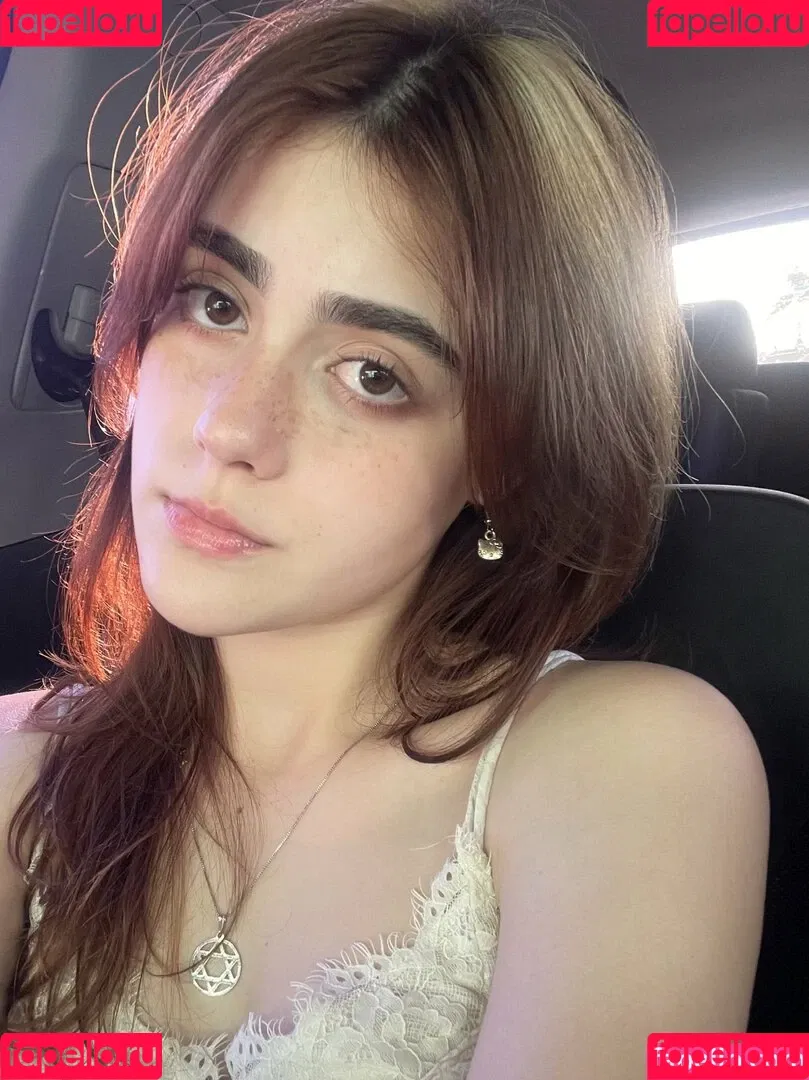 Isabella Angelina Onlyfans Photo Gallery 