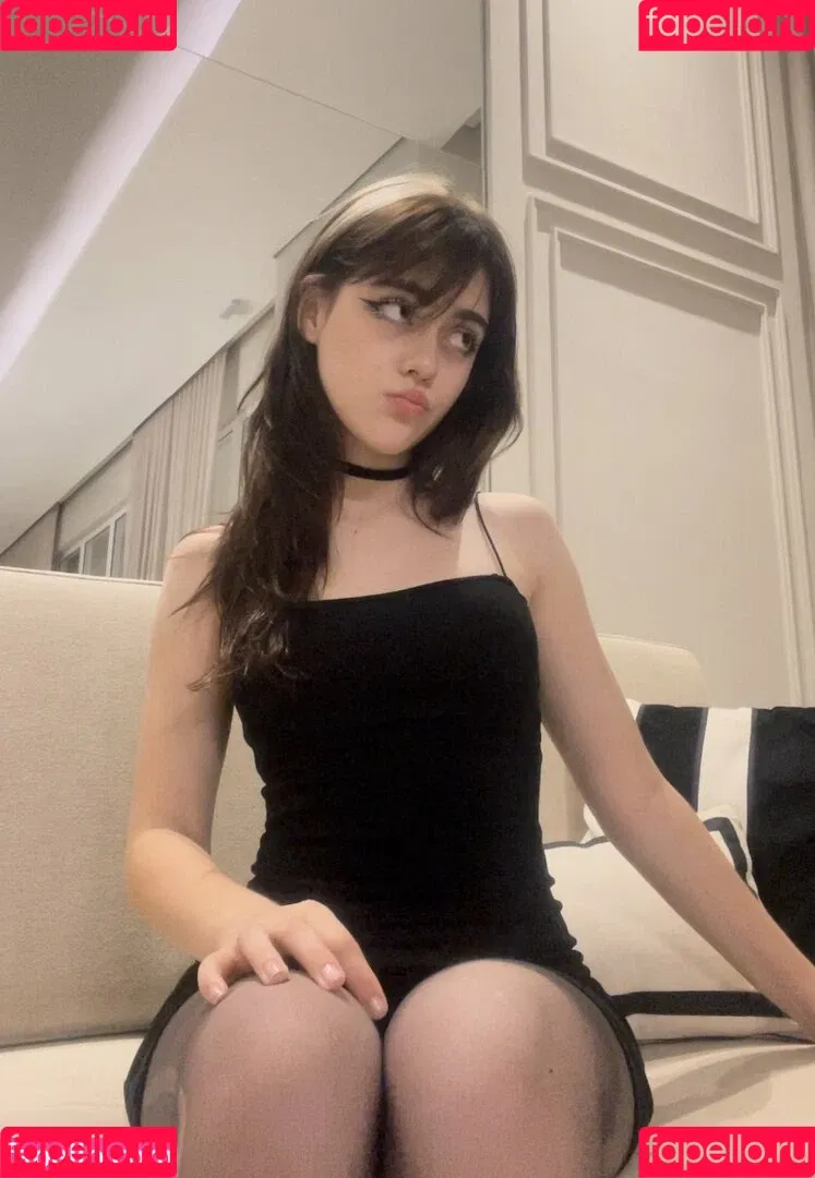 Isabella Angelina Onlyfans Photo Gallery 