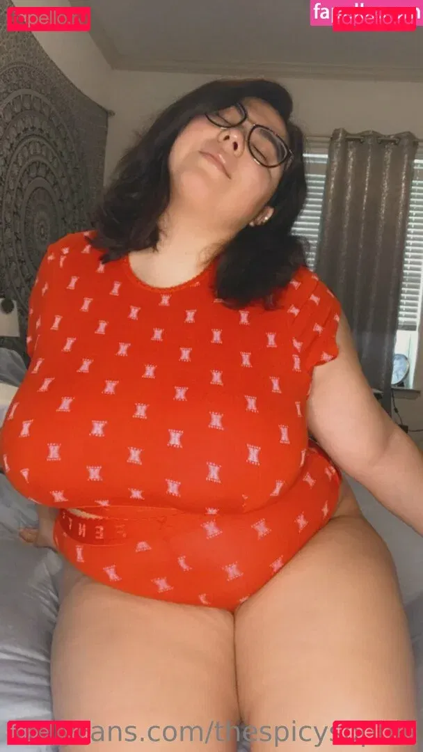 thespicysophie Onlyfans Photo Gallery 