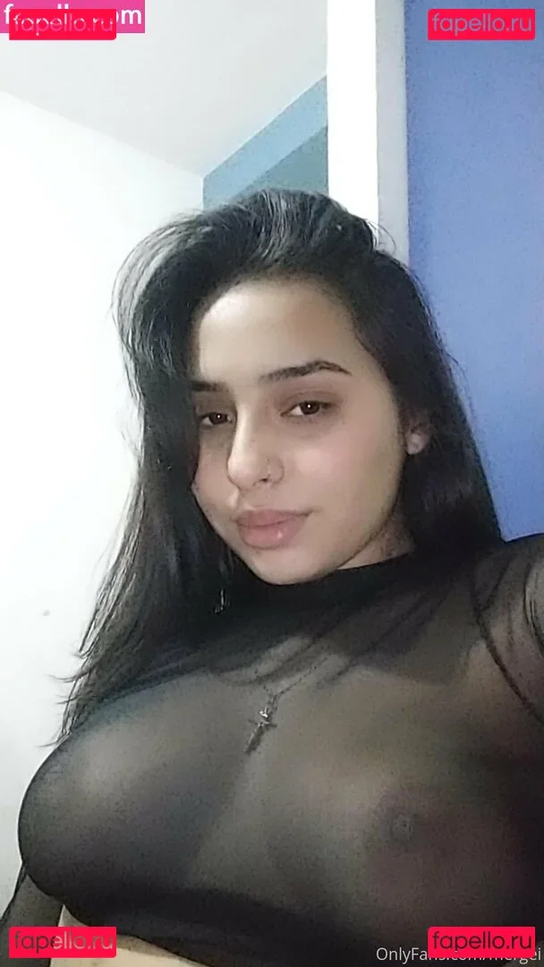 yiyisweetcousin Onlyfans Photo Gallery 