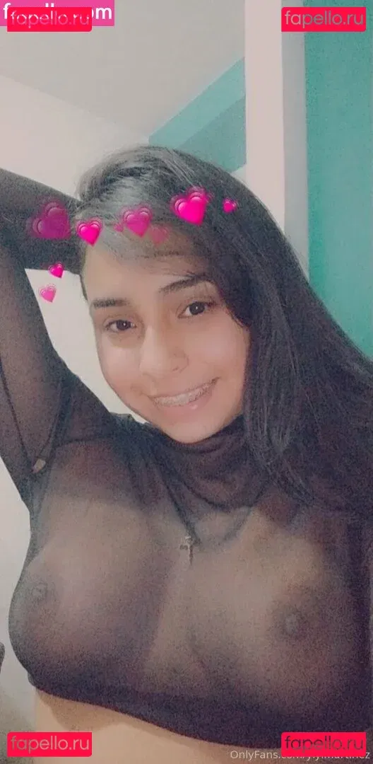 yiyisweetcousin Onlyfans Photo Gallery 